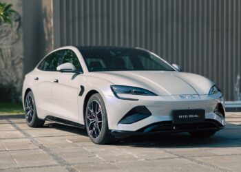 Why Battery Tech Is Driving the Future of Cars & Investment