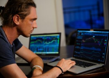 Why Investing in Emerging Markets Can Be Worth the Risk